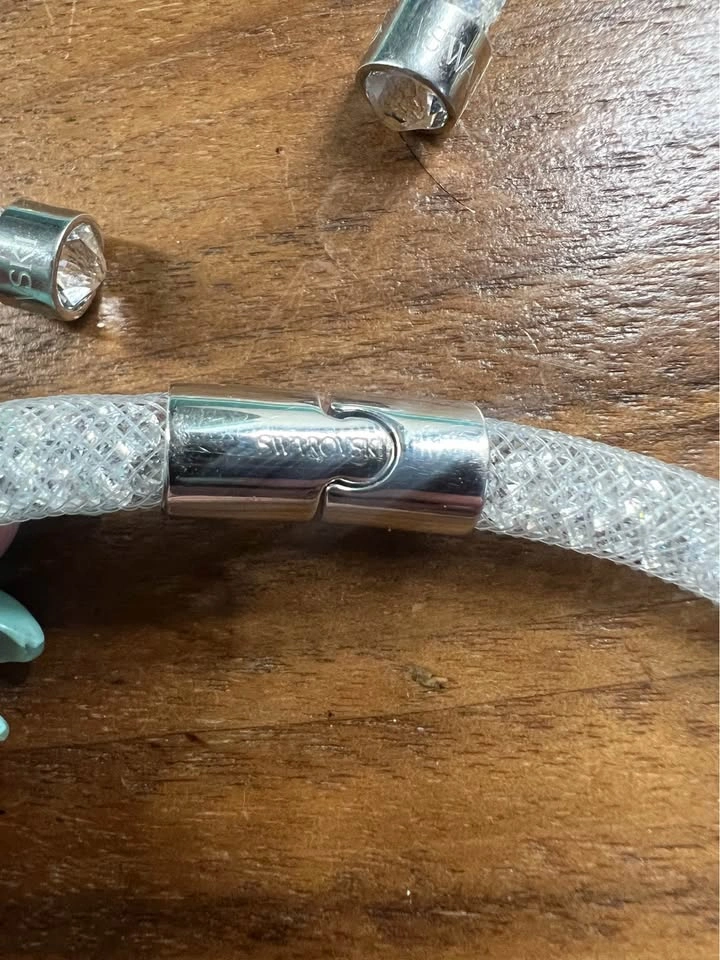 Swarovski Stardust necklace and Swarovski Crystaldust Cuff Brace - photo 4