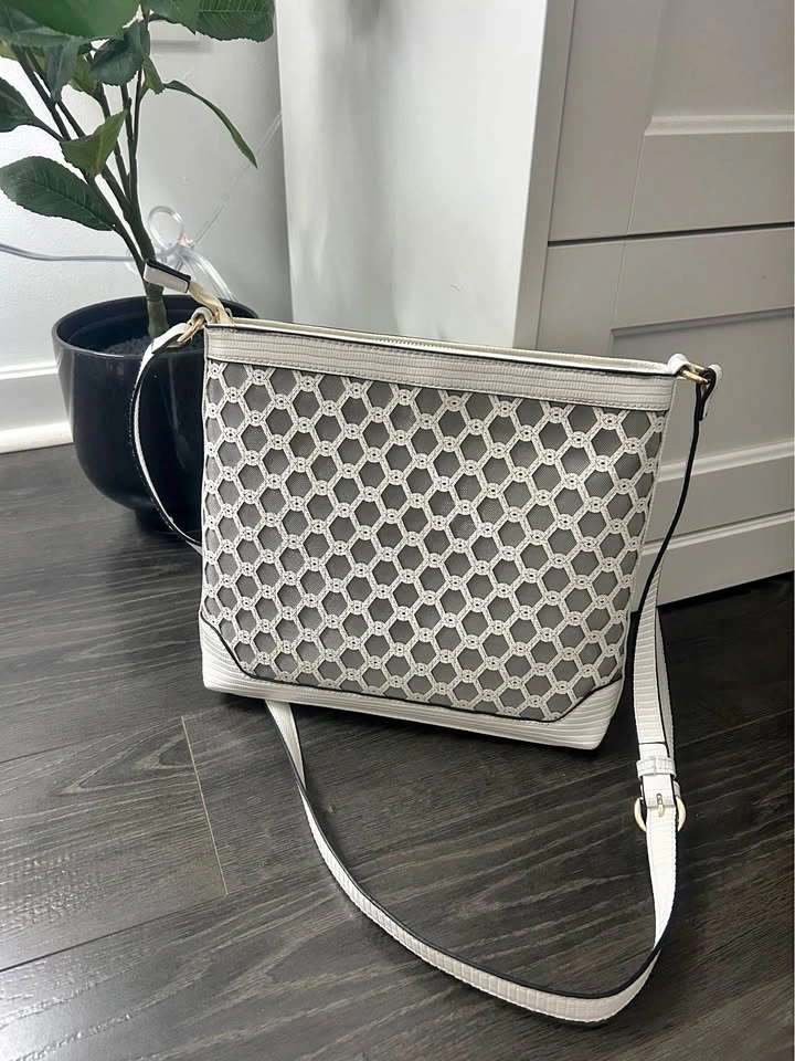 Melanie Lyne White Crossbody Bag with Adjustable Strap