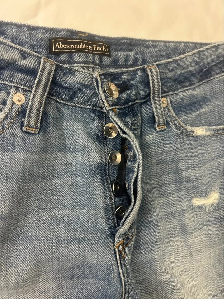Abercrombie & Fitch Edgy Distressed Side Grommet Denim Shorts - photo 3