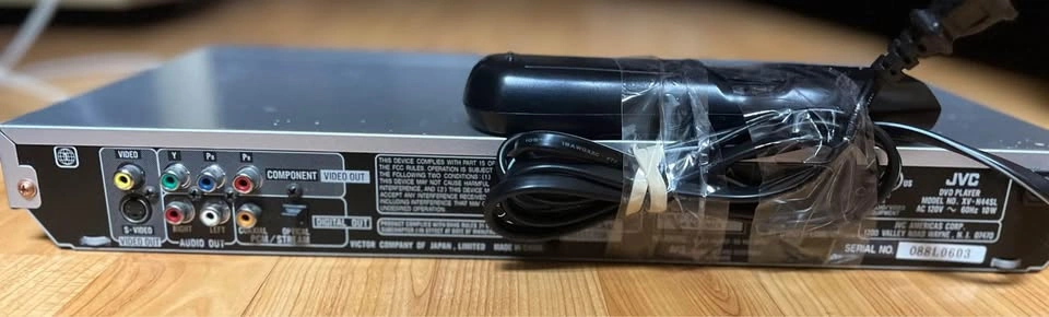 JVC XV-N44SL Slim DVD/CD/VCD Player - photo 3