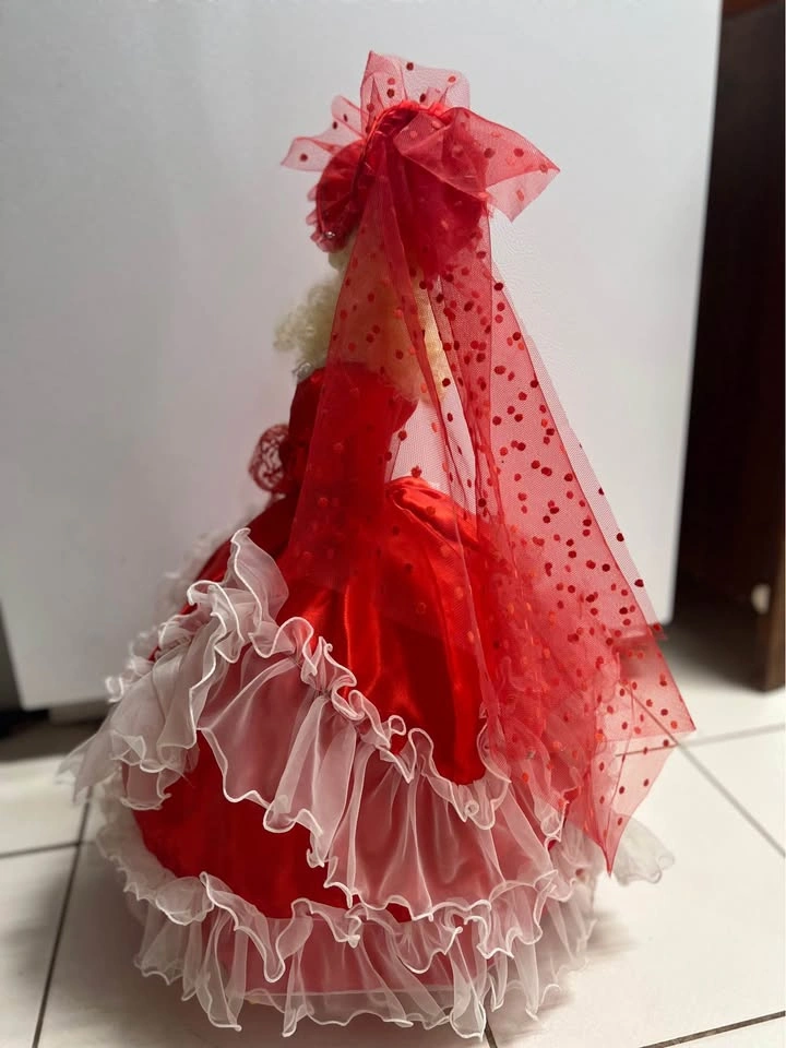 Vintage Wind-Up Musical Red Dress Doll - photo 2