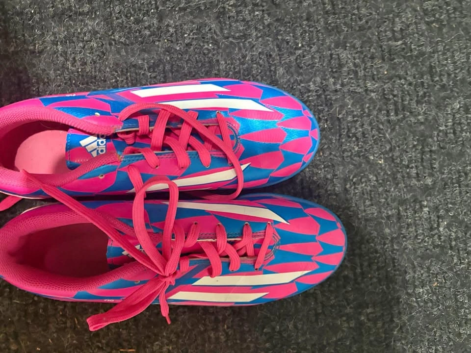 Indoor women’s cleats