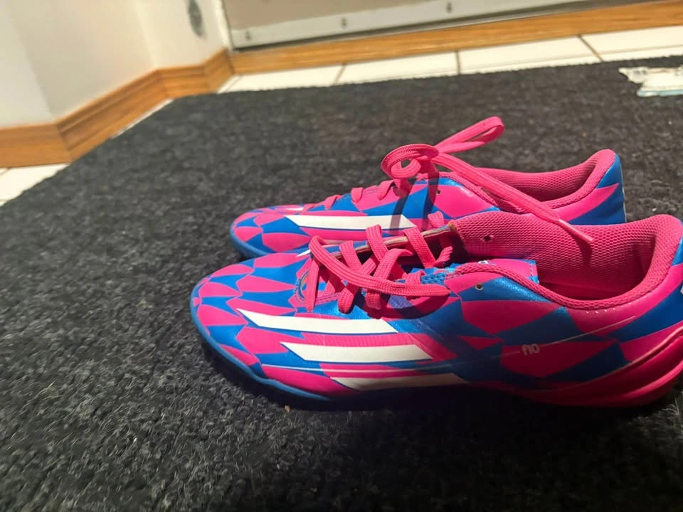 Indoor women’s cleats - photo 4