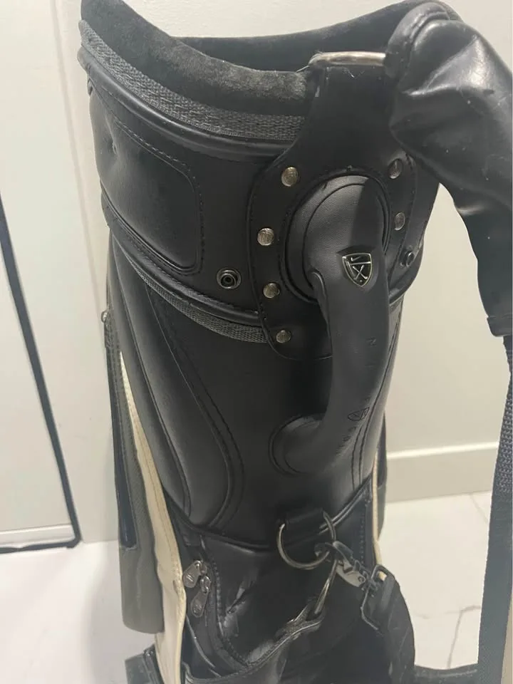 Nike Staff Tour Accuracy Golf Bag image indicator(6)
