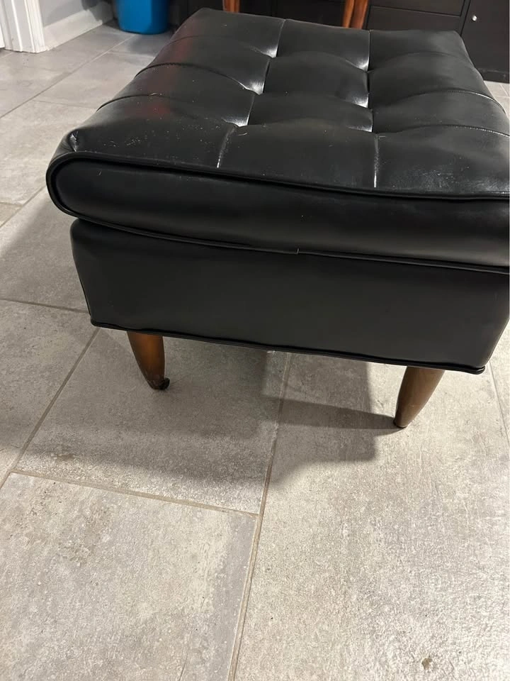 70’s Black Tufted Leather Foot Stool - photo 2