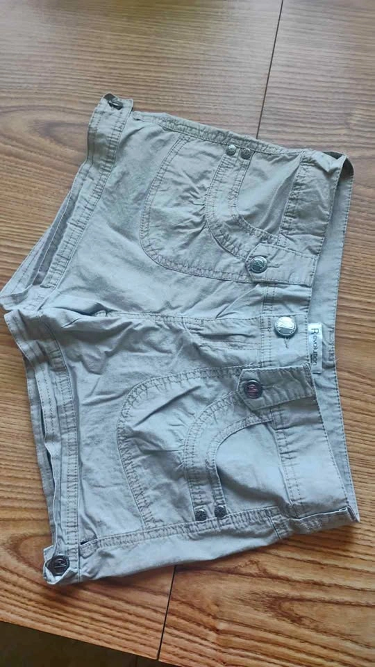 #139 Revolution Low-Rise Utility Cargo Shorts Grey size 0