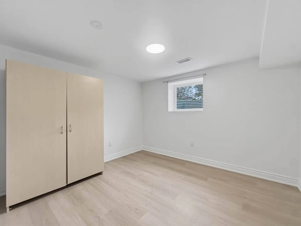 Private room for rent - photo 4