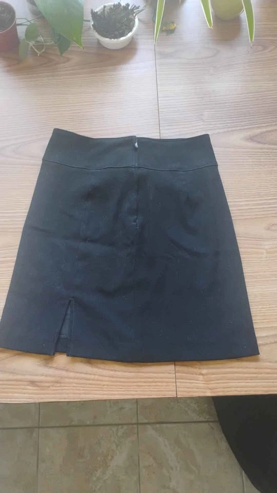 Structured Black Mini Pencil Skirt - Size Small - photo 2