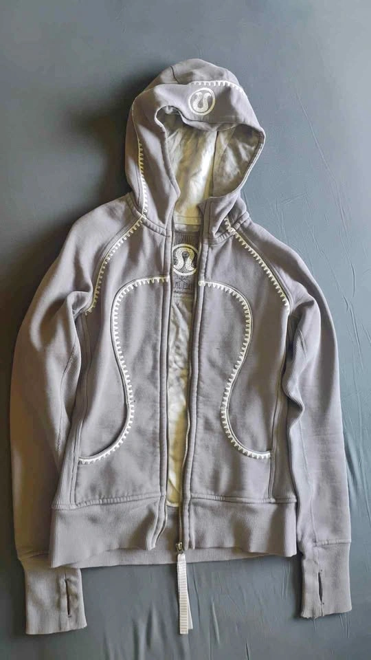 Lululemon Special Edition Scuba Hoodie Travel Pillow Size S
