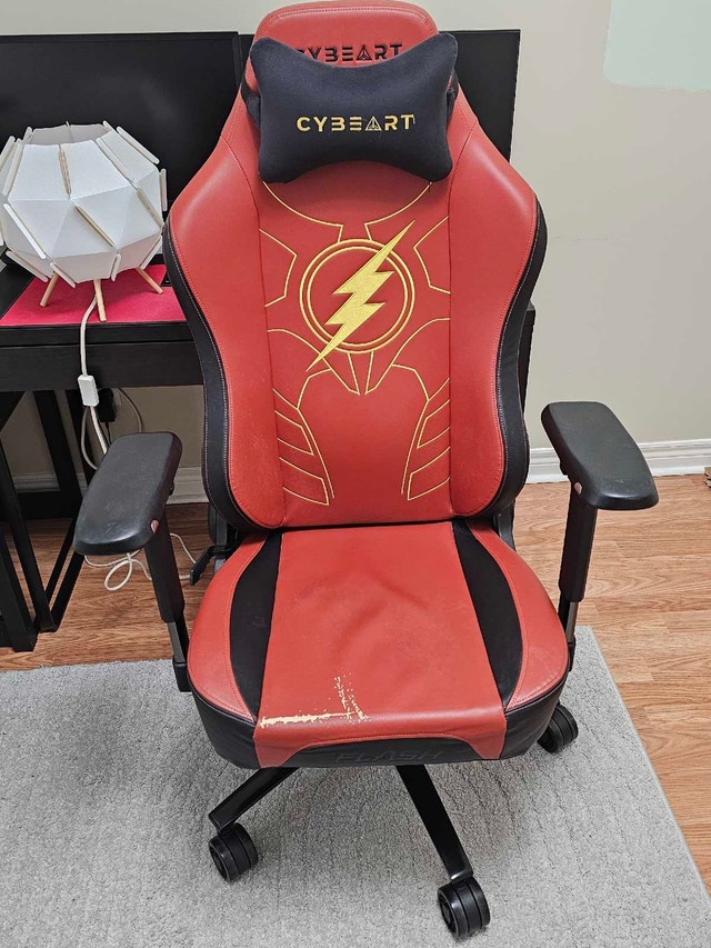 Cybeart The Flash Gaming Chair