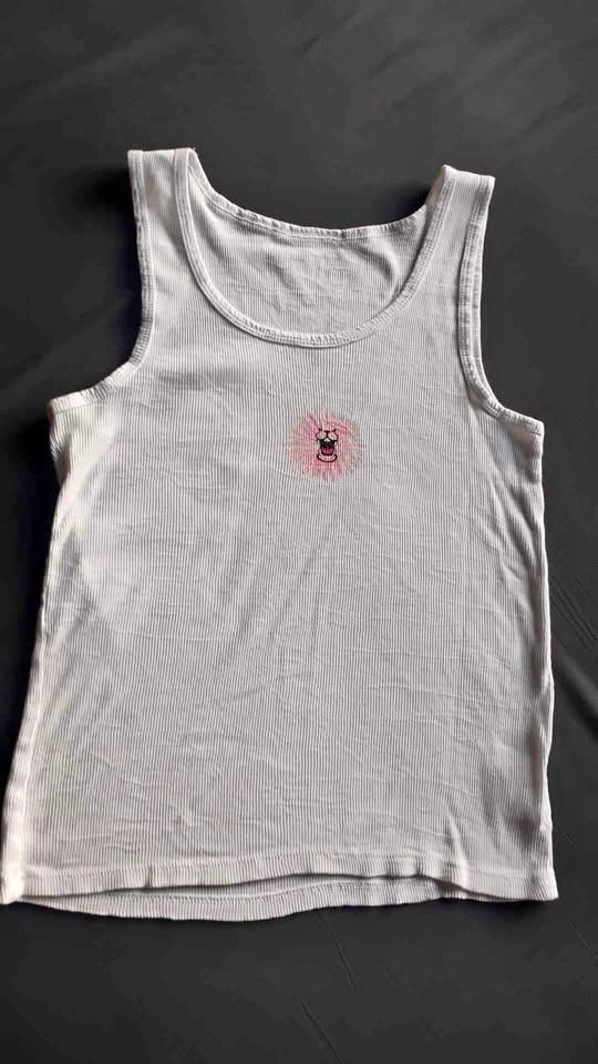 #159 Magic Tops White Sleeveless Graphic Top size Small