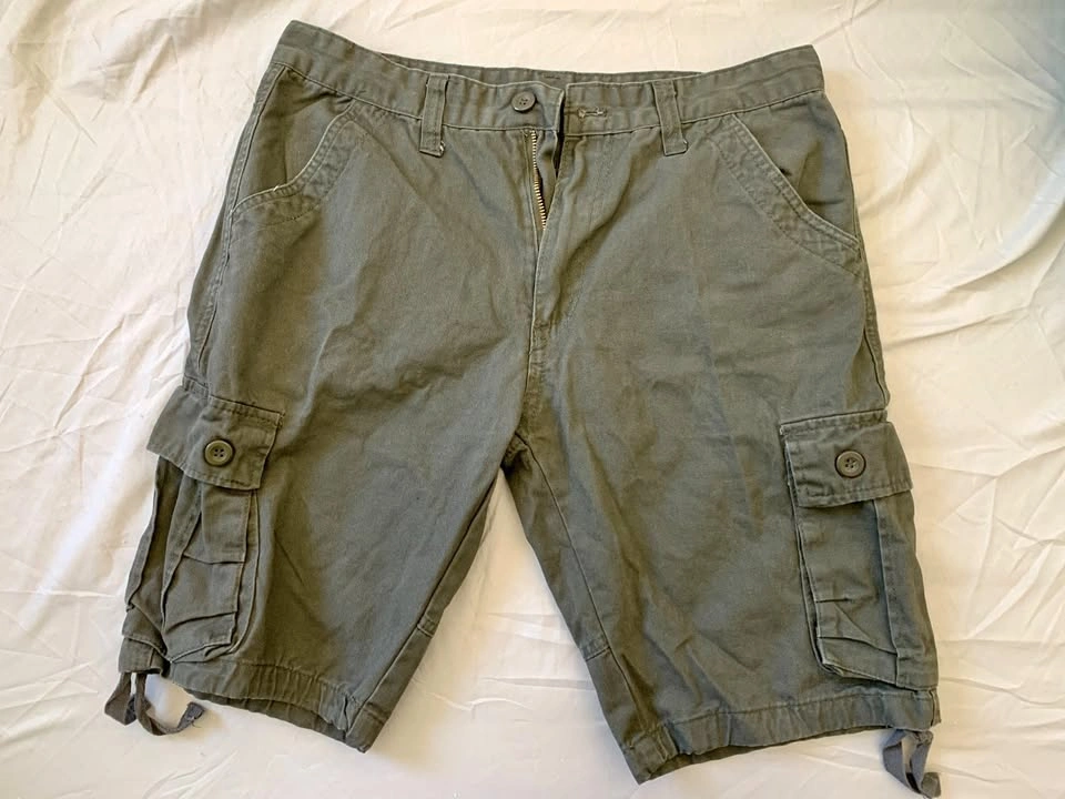 Men's Like New Cargo Utility Casual Shorts - Size 34