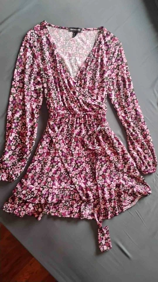 #170 Streetwear Society Floral Wrap Tunic Dress size Small