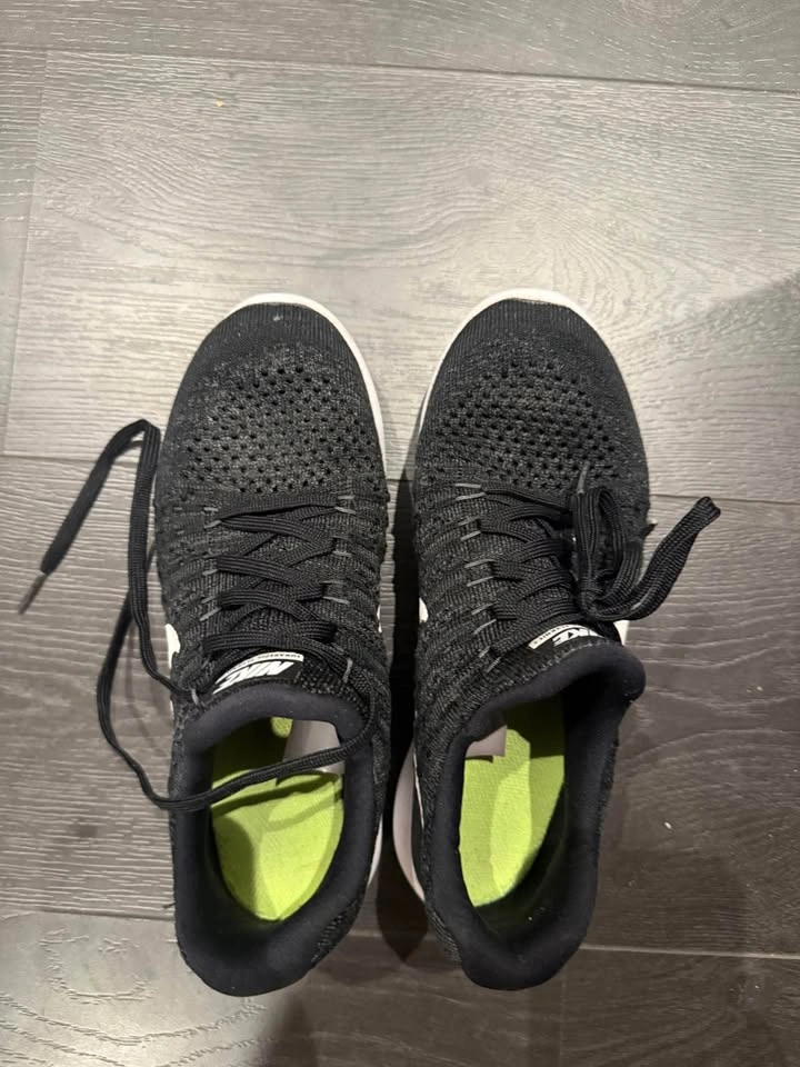 Nike Flyknit Women 6.5 - photo 3