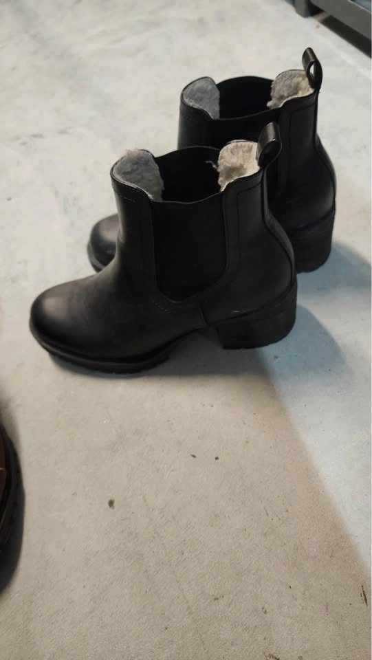 Women DLG boots Size 6 - photo 2