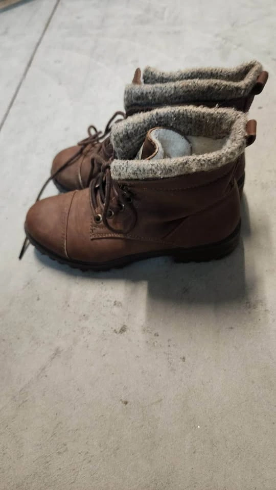 Women DLG boots Size 6 - photo 3