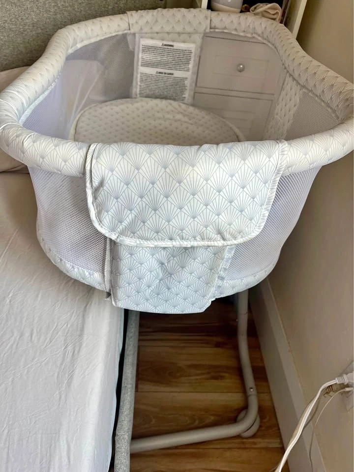 Halo glide bassinet