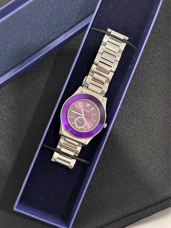 Swarovski Octea Classica - Like New