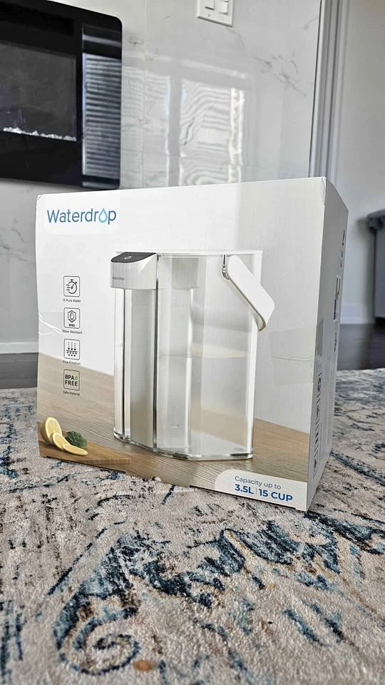 Waterdrop Electric Water Filter Pitcher