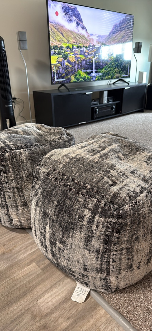 Ottoman / Poufs