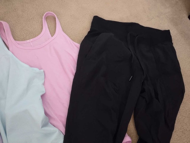 Lululemon Clothes - photo 3