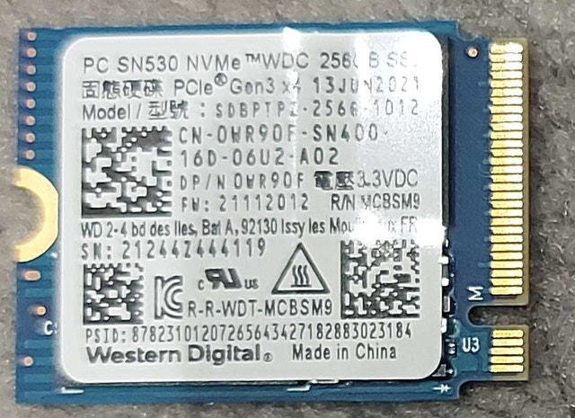 Samsung 870 EVO 250GB SSD and Western Digital 256GB NVMe SSD - photo 2