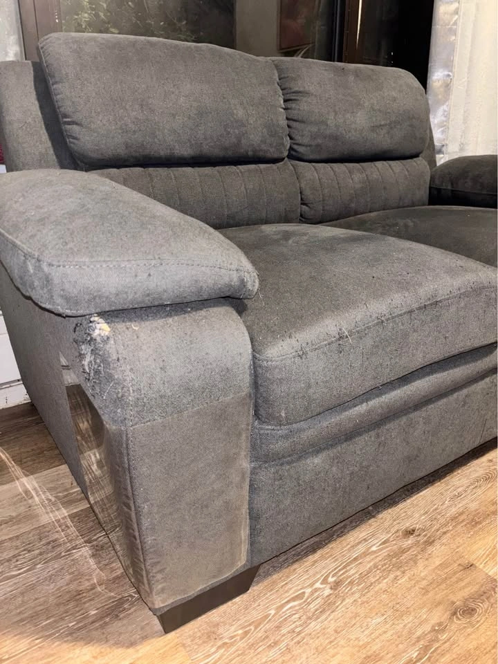 Charcoal gray Sofa & Loveseat Set - photo 2
