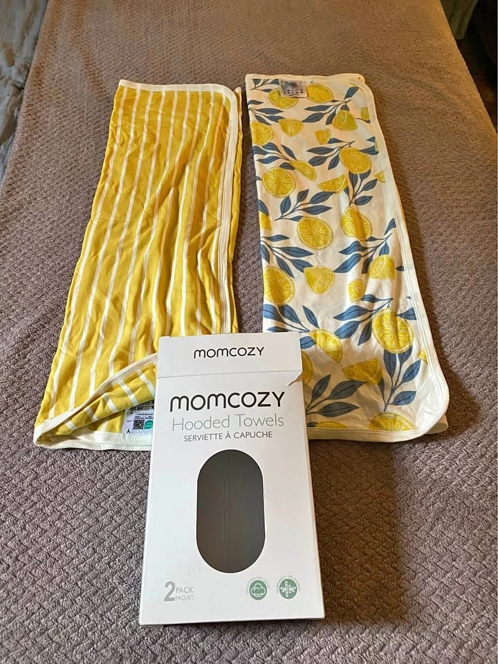 Momcozy Hooded Towels 2-Pack