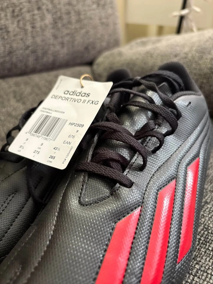 Adidas soccer cleats NEW - photo 2