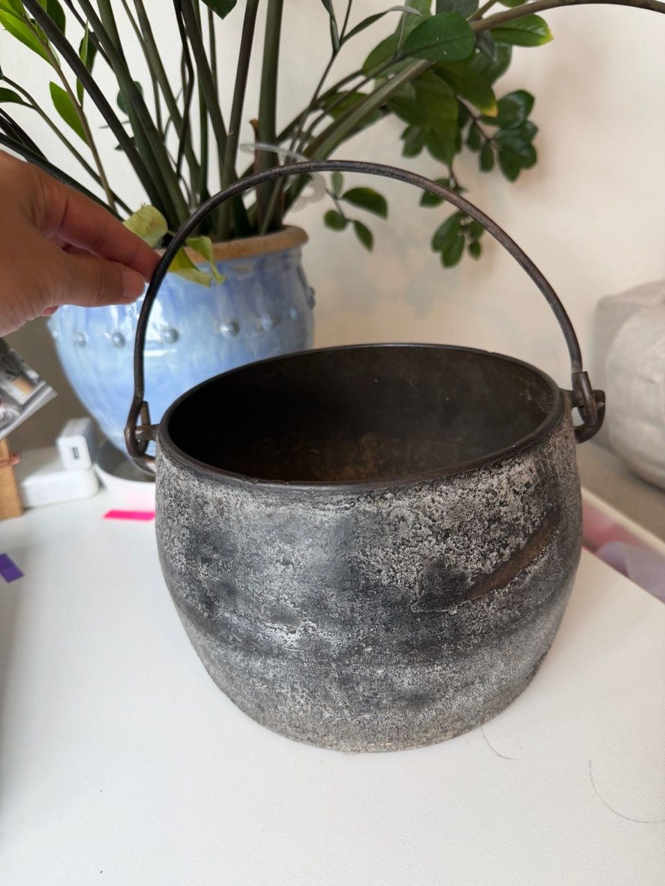 Antique Vintage Cast Iron Cauldron Pot with Bail Handle - photo 4