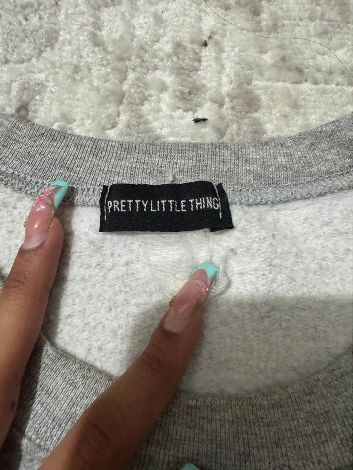 grey sweater - photo 2