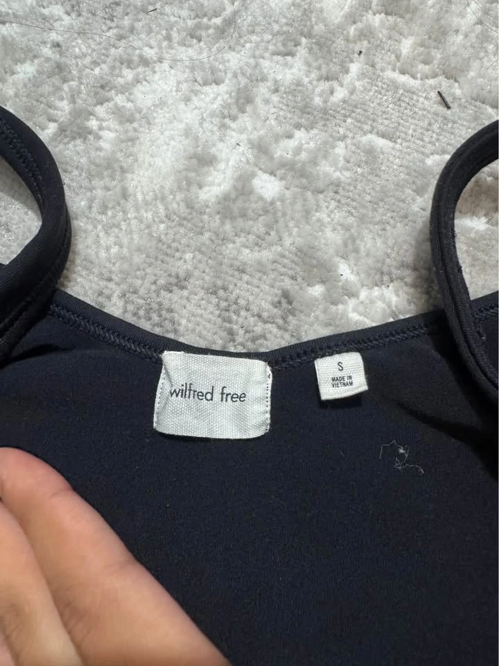wilfred black bodysuit - photo 2