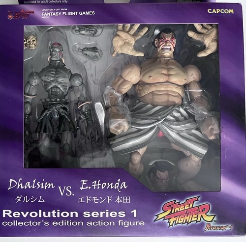 Street Fighter CAPCOM Convention Exclusive Revolution-1