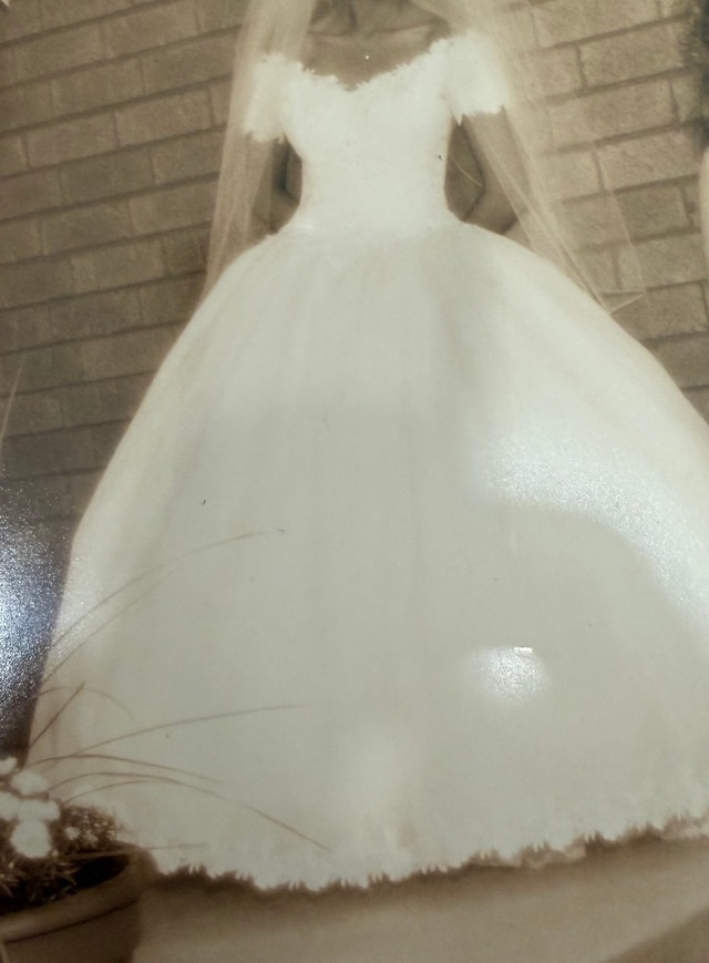 Lazaro Vintage Wedding Gown - photo 2
