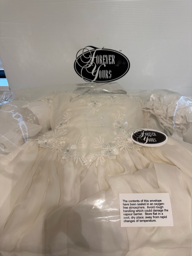 Lazaro Vintage Wedding Gown - photo 3