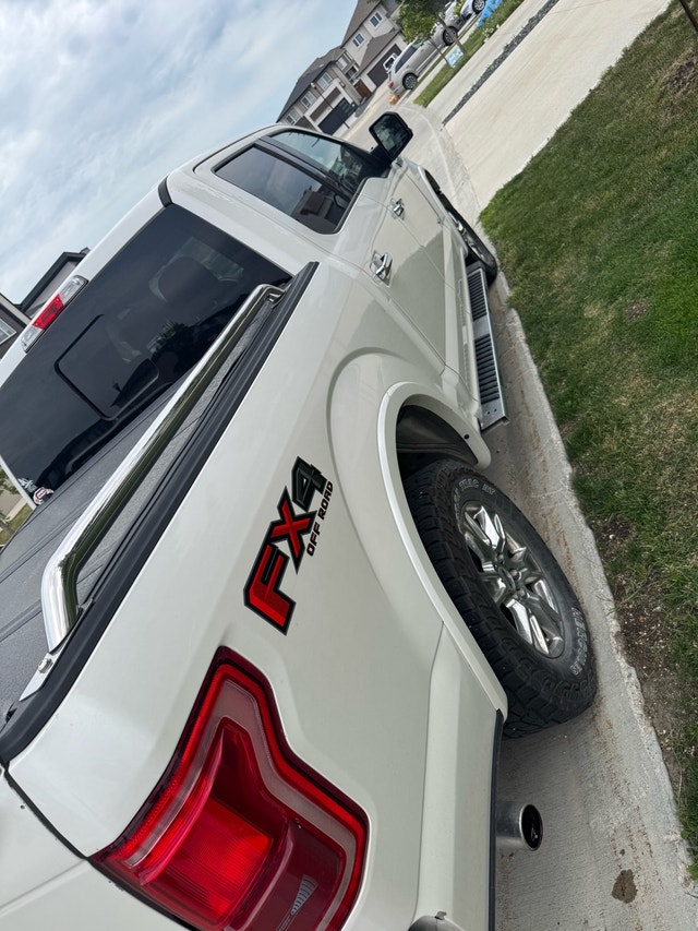 2016 F150 Lariat - photo 2