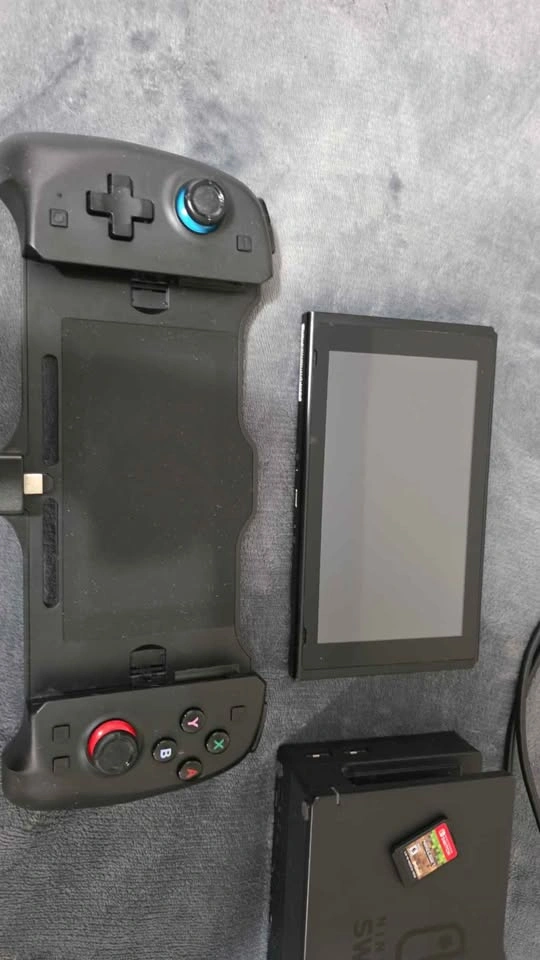 NINTENDO SWITCH bundle - photo 3