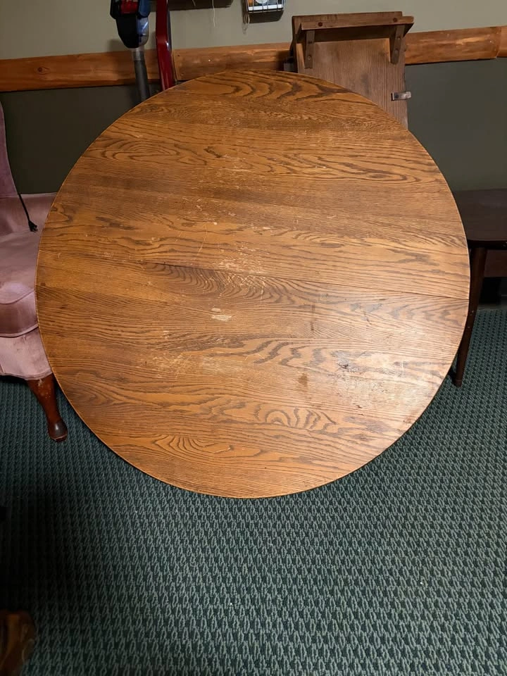Solid Oak Dining Table and 5 chairs - photo 3