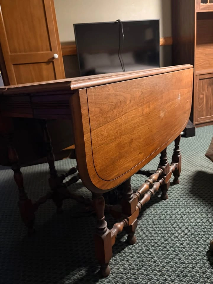 Duncan Phyfe table - photo 2