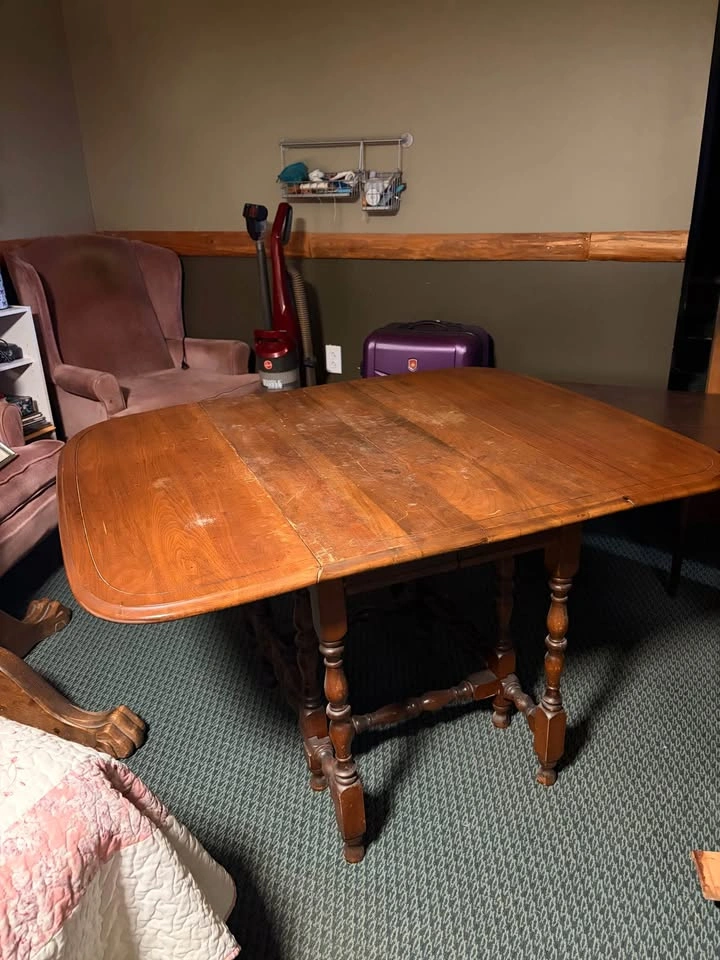 Duncan Phyfe table - photo 3