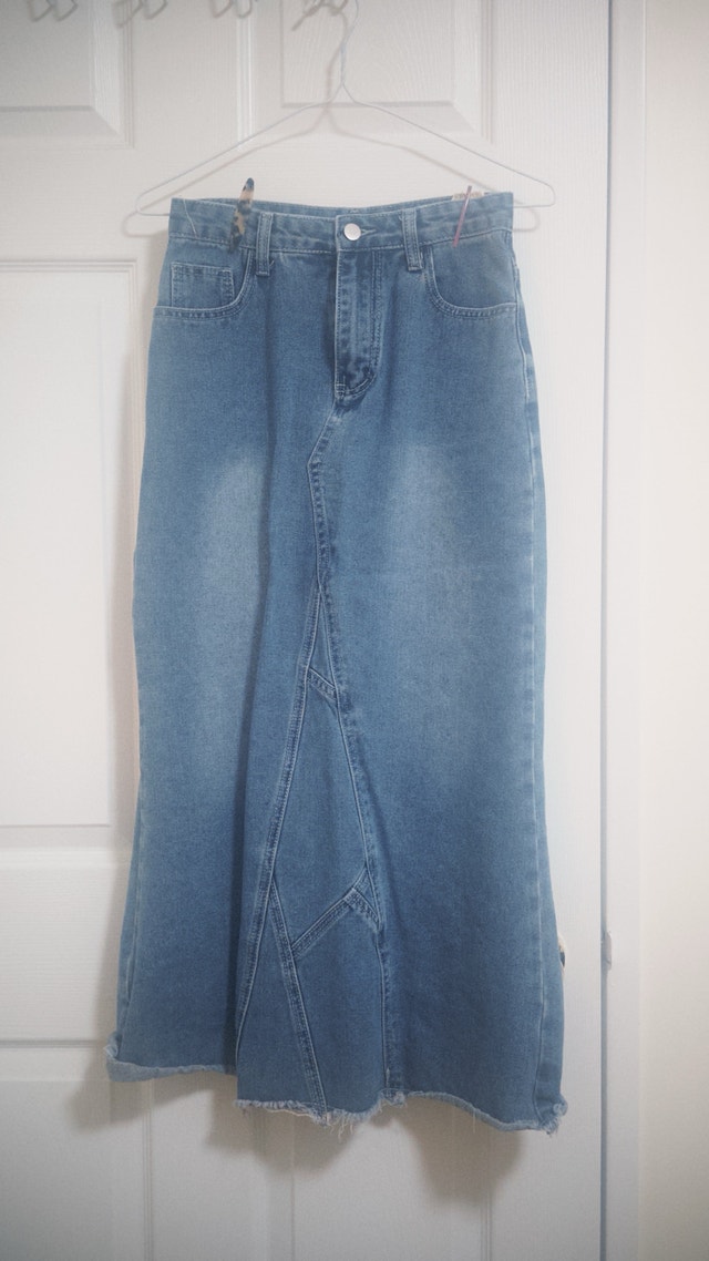 High-Waisted Denim Maxi Skirt with Back Slit