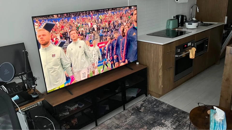 Hisense QLED Google tv 65 inch 65QD6N - photo 2