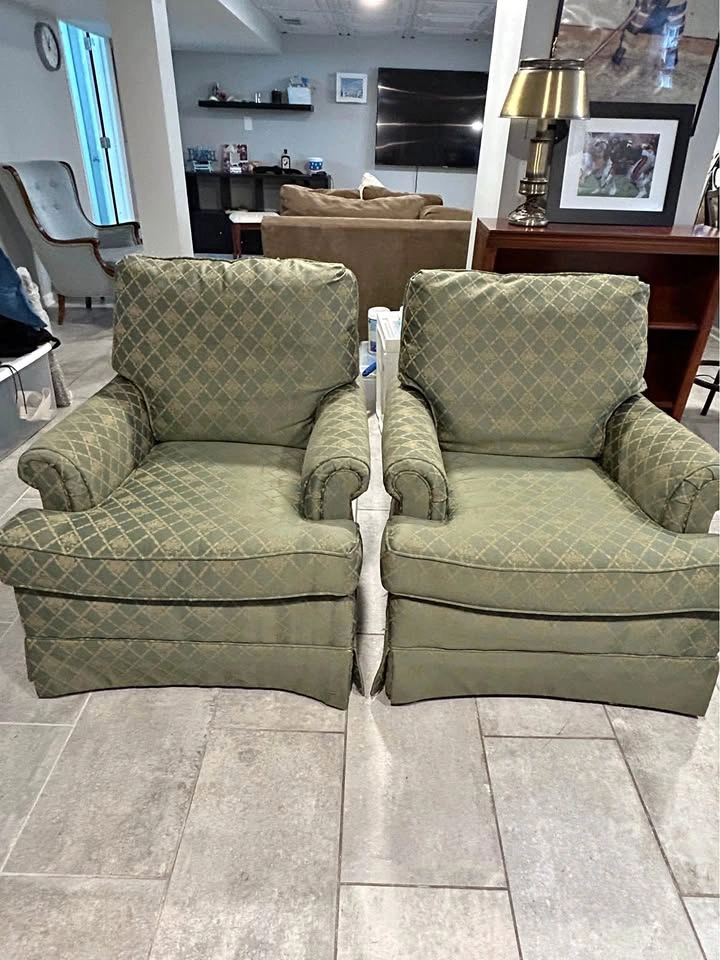 Vintage Drexel Heritage Club Chairs - Pair (Excellent Condition)