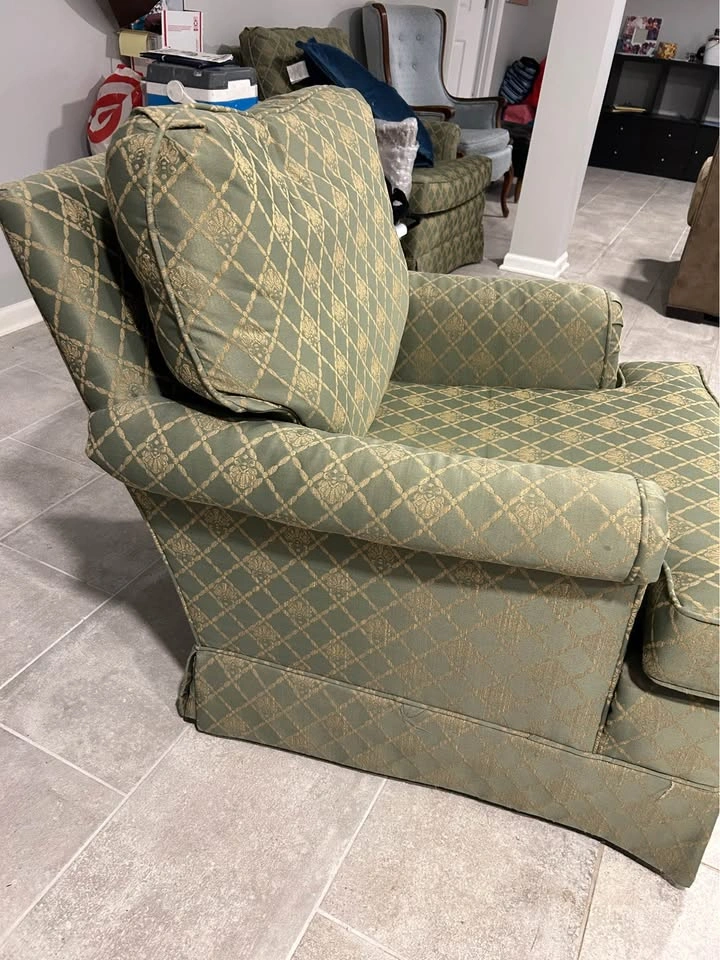 Vintage Drexel Heritage Club Chairs - Pair (Excellent Condition) - photo 3