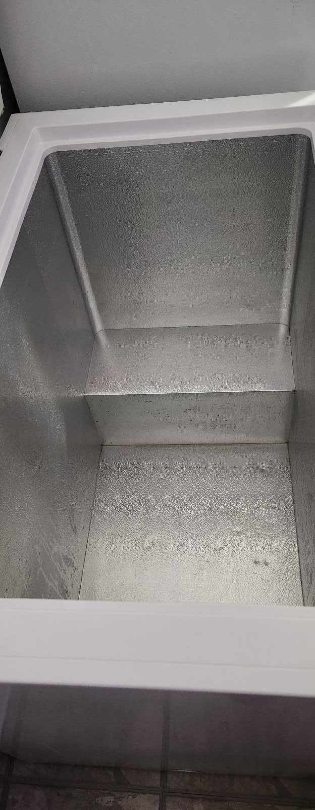 Hisense Freezer - photo 4