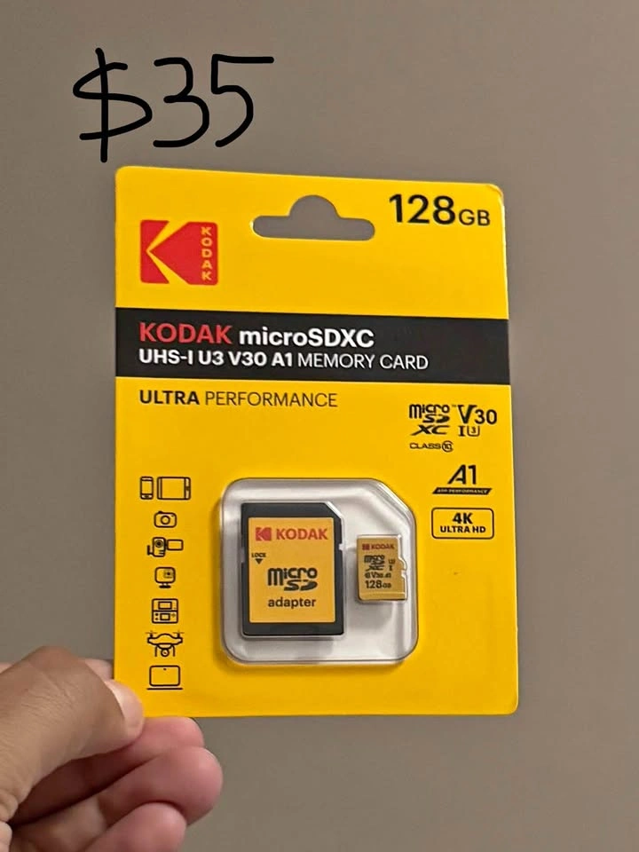 Micro SD card 128 GB - New