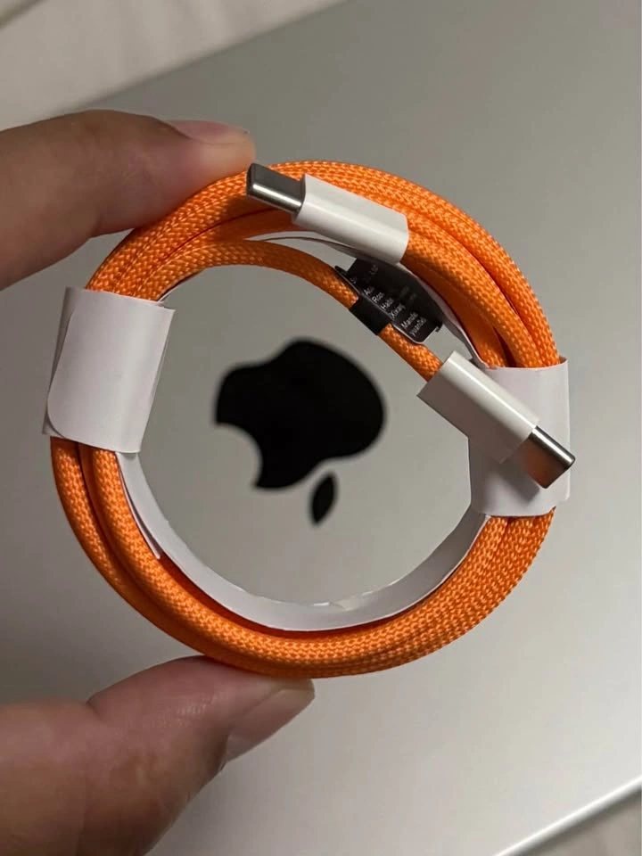 USB C to C Cable 2m/6.6ft Fast Charger for iPhone/Samsung New - photo 2