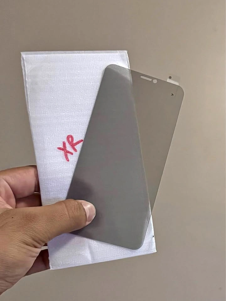 iPhone XR Tempered glass screen protector/guard privacy screen