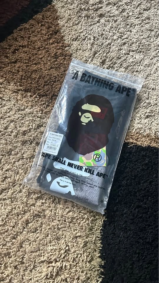 Grey and Black BAPE Tshirt size S - photo 4