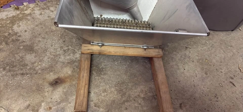 Vintage Manual Grape / Fruit Crusher - Winemaking - photo 2